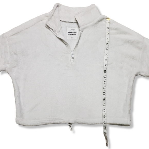 Bluenotes Cropped Quarter Zip - Picture 9 of 9